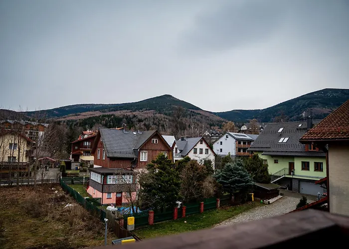 Nebbia Ressort Chalet *